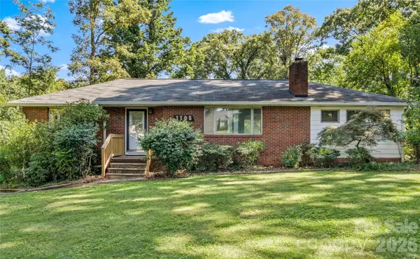1105 Graystone DR, Winston Salem, NC 27105