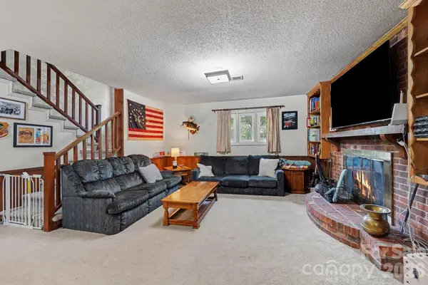 361 River RD, Advance, NC 27006