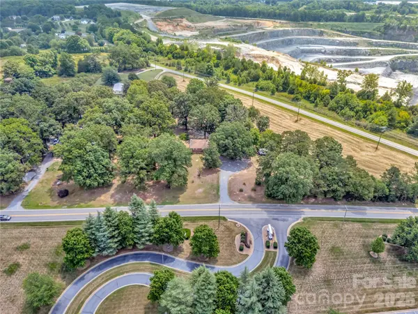 133 Odell School RD, Concord, NC 28027