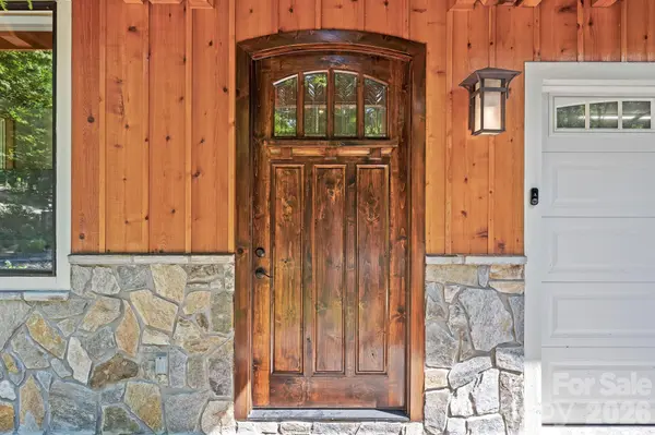 506 Silent Forest DR, Canton, NC 28716