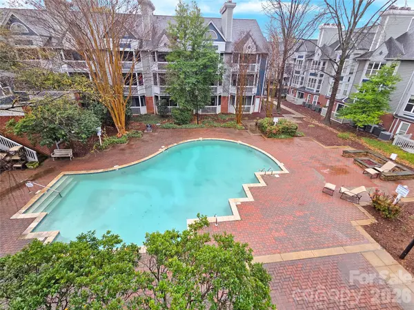 525 N Graham ST #3F, Charlotte, NC 28202