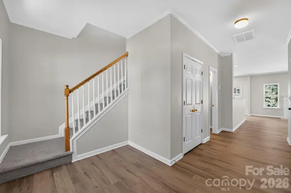 13711 Singleleaf LN, Charlotte, NC 28278