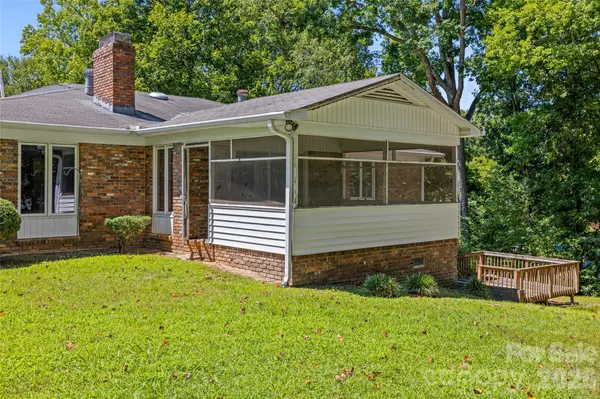 233 Laburn AVE, Charlotte, NC 28214