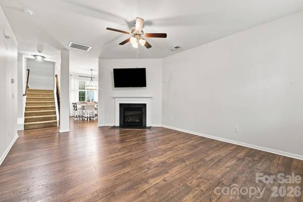 2424 Tallet TRCE, Charlotte, NC 28216