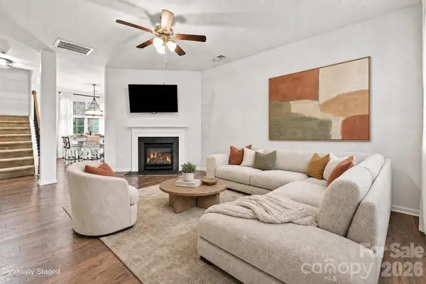 2424 Tallet TRCE, Charlotte, NC 28216