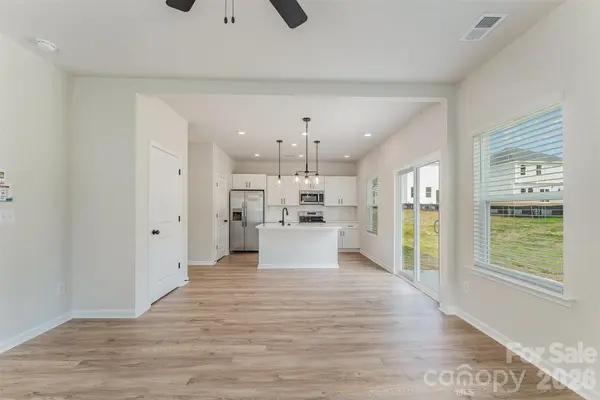 3019 Sheets CIR, Charlotte, NC 28214