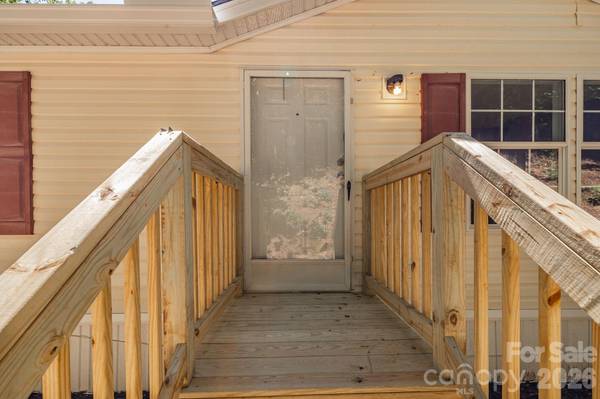 81 Spring Mountain RD, Fairview, NC 28730