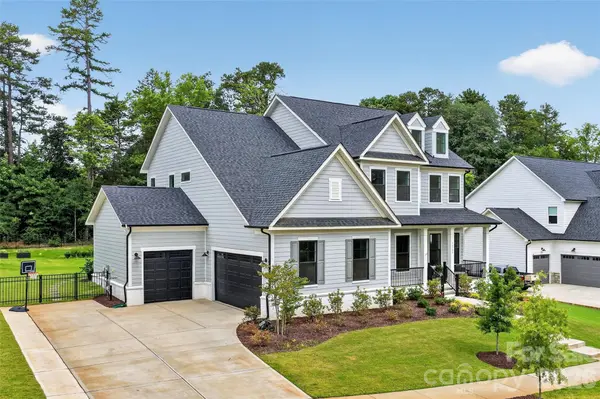 14109 White Gardens LN, Huntersville, NC 28078