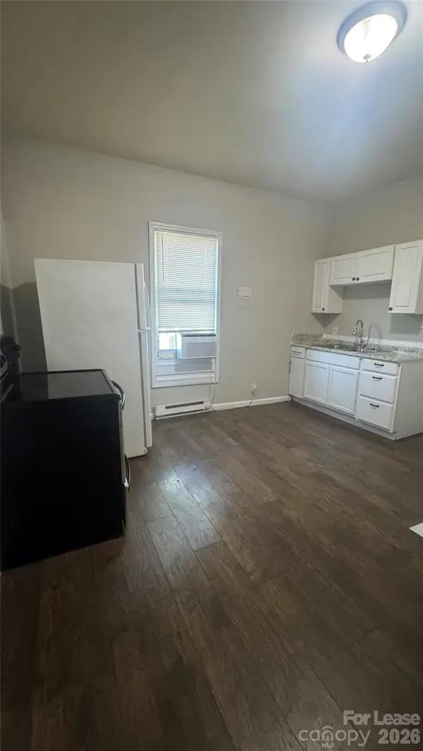 617 Pinoca ST, Charlotte, NC 28208