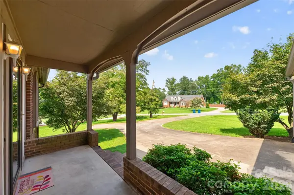 2923 Dogwood DR, Claremont, NC 28610