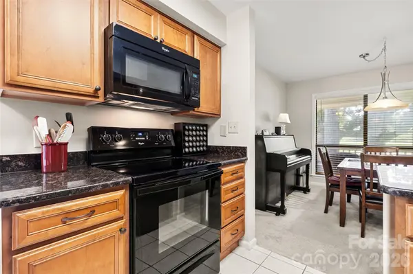 7912 Greenside CT, Charlotte, NC 28277