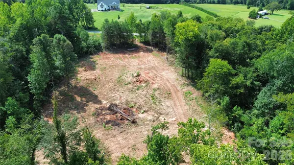 132 Millerwood LN, Statesville, NC 28625