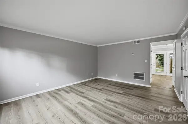 1228 B Oakwood AVE #B, Kannapolis, NC 28081