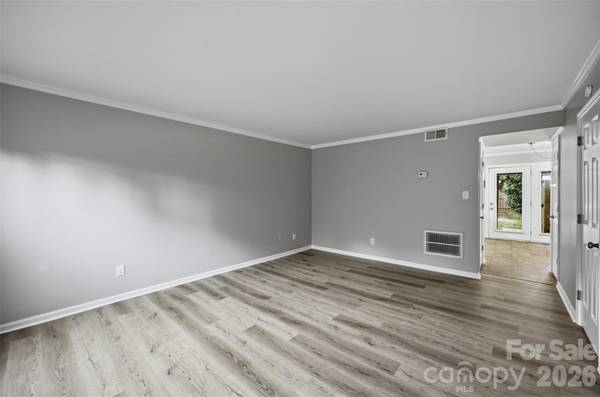 1228 B Oakwood AVE #B, Kannapolis, NC 28081