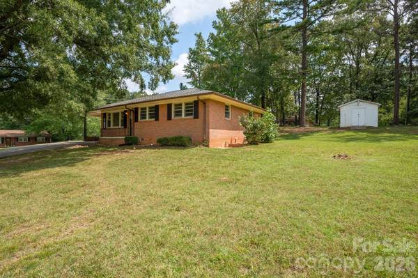 901 S 10th ST, Bessemer City, NC 28016
