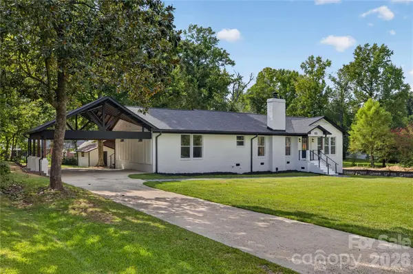 153 Woodlynn DR, Charlotte, NC 28214