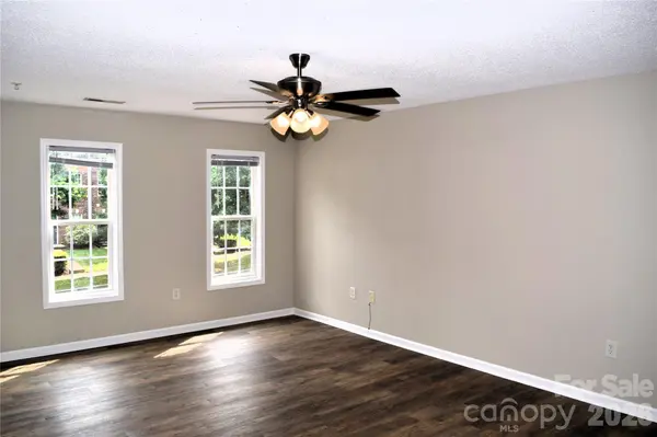 113 Steam Engine DR #203, Mooresville, NC 28115