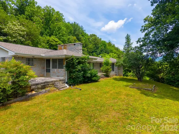 222 Mitchell Mountain RD, Bryson City, NC 28713