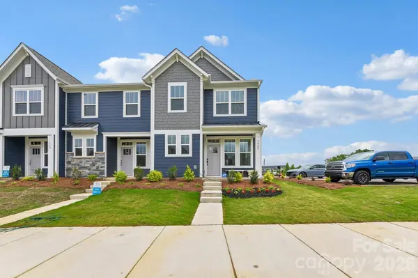 9028 Gulledge CT, Charlotte, NC 28262