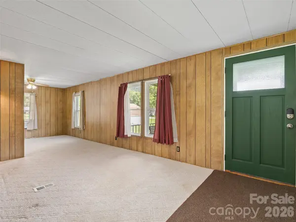 1254 Sulphur Springs RD, Waynesville, NC 28786