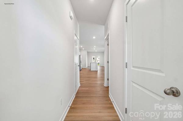 1413 Avila ST, Hickory, NC 28602