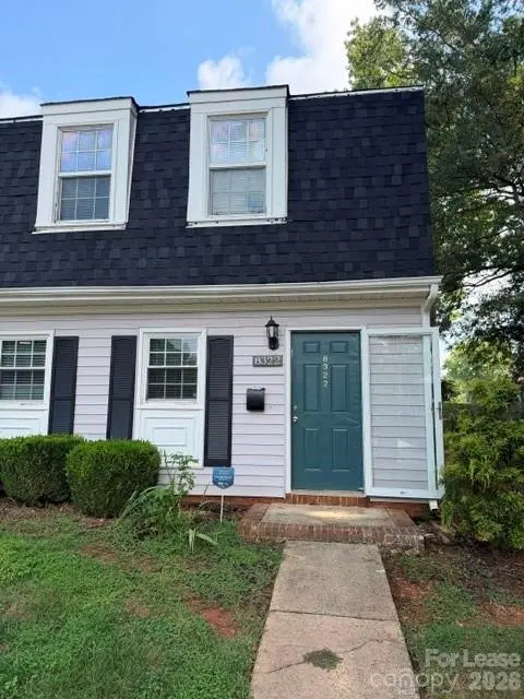 8322 Knights Bridge RD, Charlotte, NC 28210