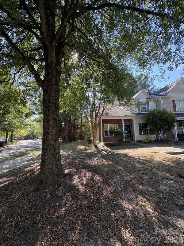 11586 Briddle Hall CT, Charlotte, NC 28214