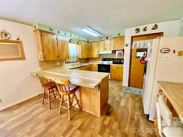 1749 Oak Grove Church RD, Ellenboro, NC 28040