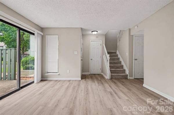6144 Bent Tree CT, Charlotte, NC 28212