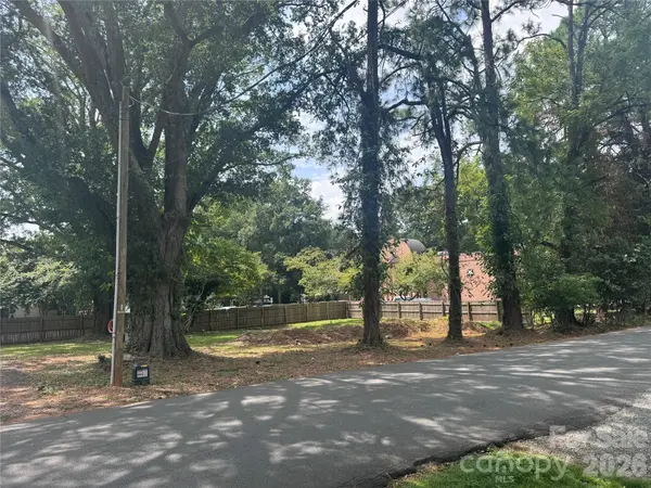 4420/4424 Castleton RD, Charlotte, NC 28211