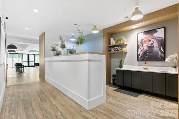 55 S Market ST #416, Asheville, NC 28801