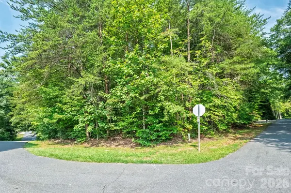 8398 Marina LN, Catawba, NC 28609