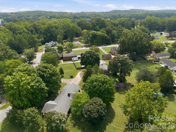 215 E Park AVE, Granite Quarry, NC 28146