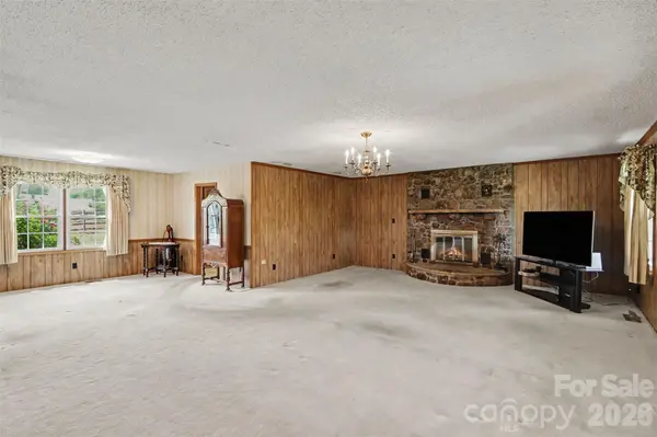 1018 Rembrandt DR SW, Concord, NC 28027