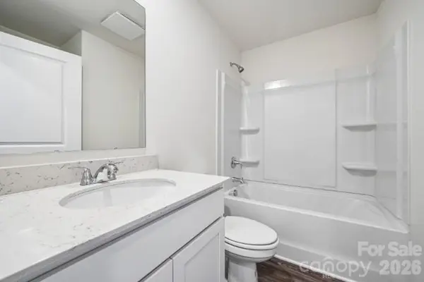 499 Sundown DR, Spartanburg, SC 29302