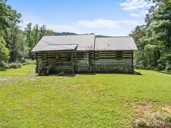 831 Qualla RD, Waynesville, NC 28785