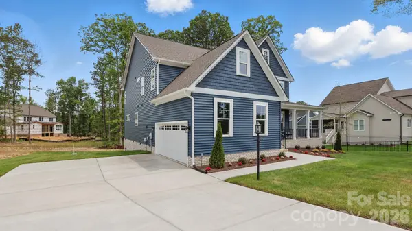 6095 Diamond PL, Harrisburg, NC 28075