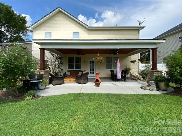 222 Juanita DR, Pineville, NC 28134