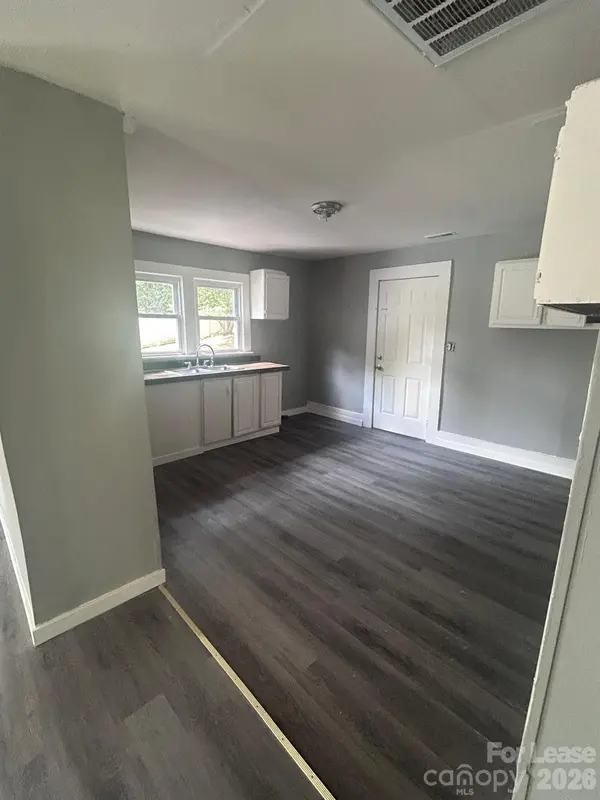 1812 Wilson W Lee BLVD, Statesville, NC 28677