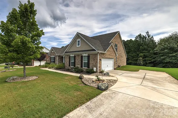 2084 Fuera RD, York, SC 29745