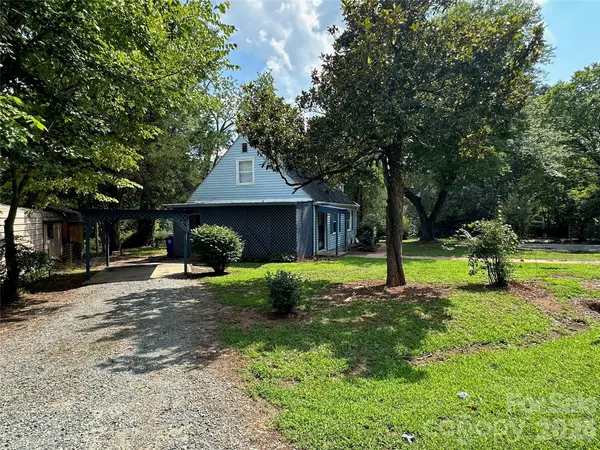 1012 Louise RD, Winston Salem, NC 27107
