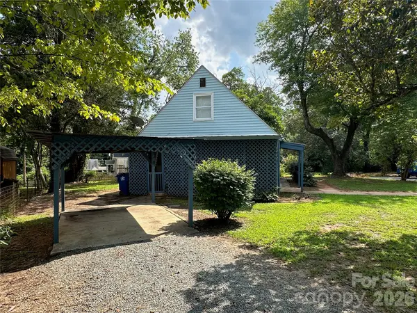 1012 Louise RD, Winston Salem, NC 27107