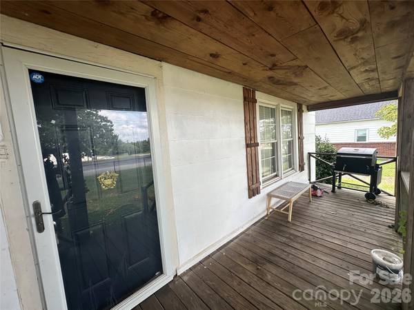 609 Front ST, Chesnee, SC 29323