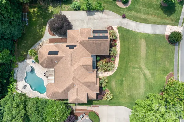 2215 Whiskery DR, Waxhaw, NC 28173