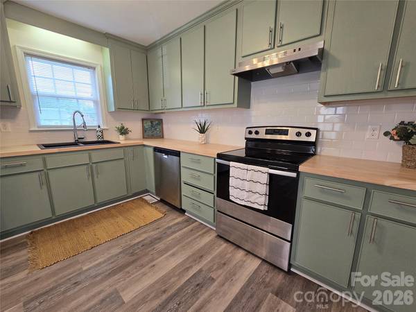 118 Oakwood AVE, Salisbury, NC 28146