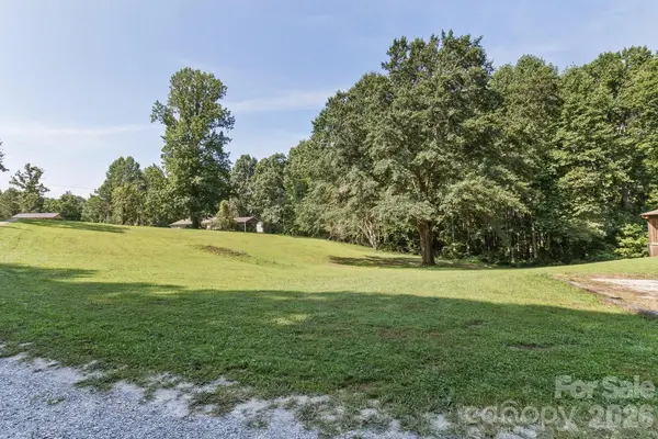 94 Stone DR, Marion, NC 28752