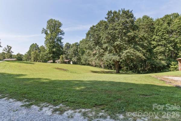 94 Stone DR, Marion, NC 28752