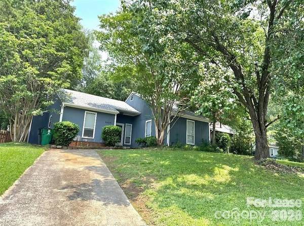 11421 Kingfisher DR, Charlotte, NC 28226
