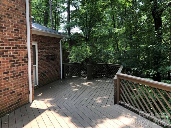 823 Tadlock PL, Matthews, NC 28105