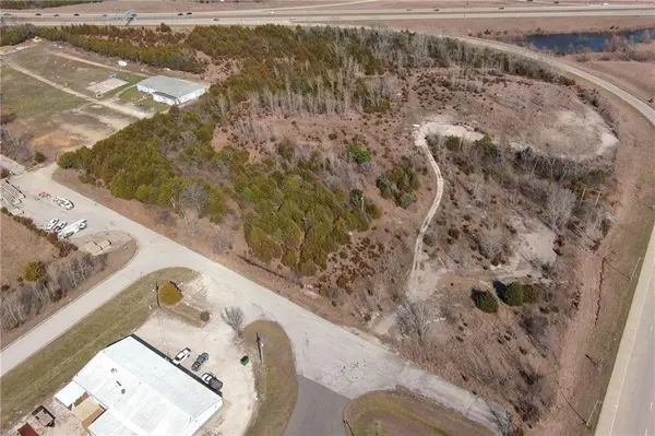 13840 State AVE, Bonner Springs, KS 66012